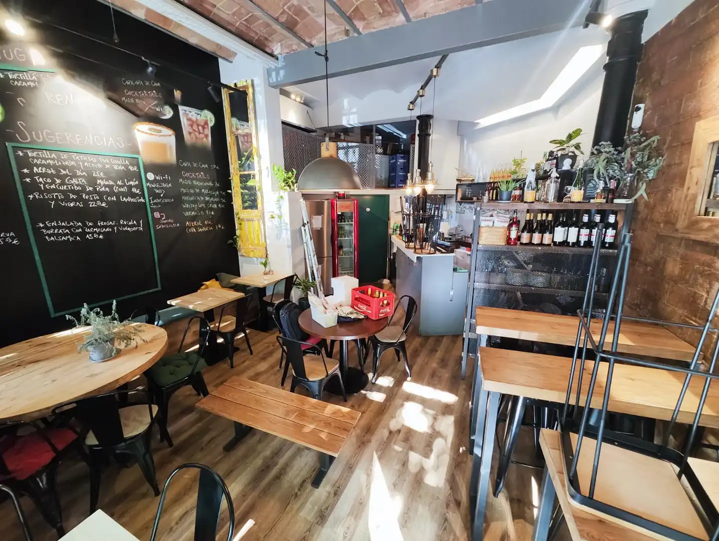 Business premises for transfer in Eixample, imagen 2