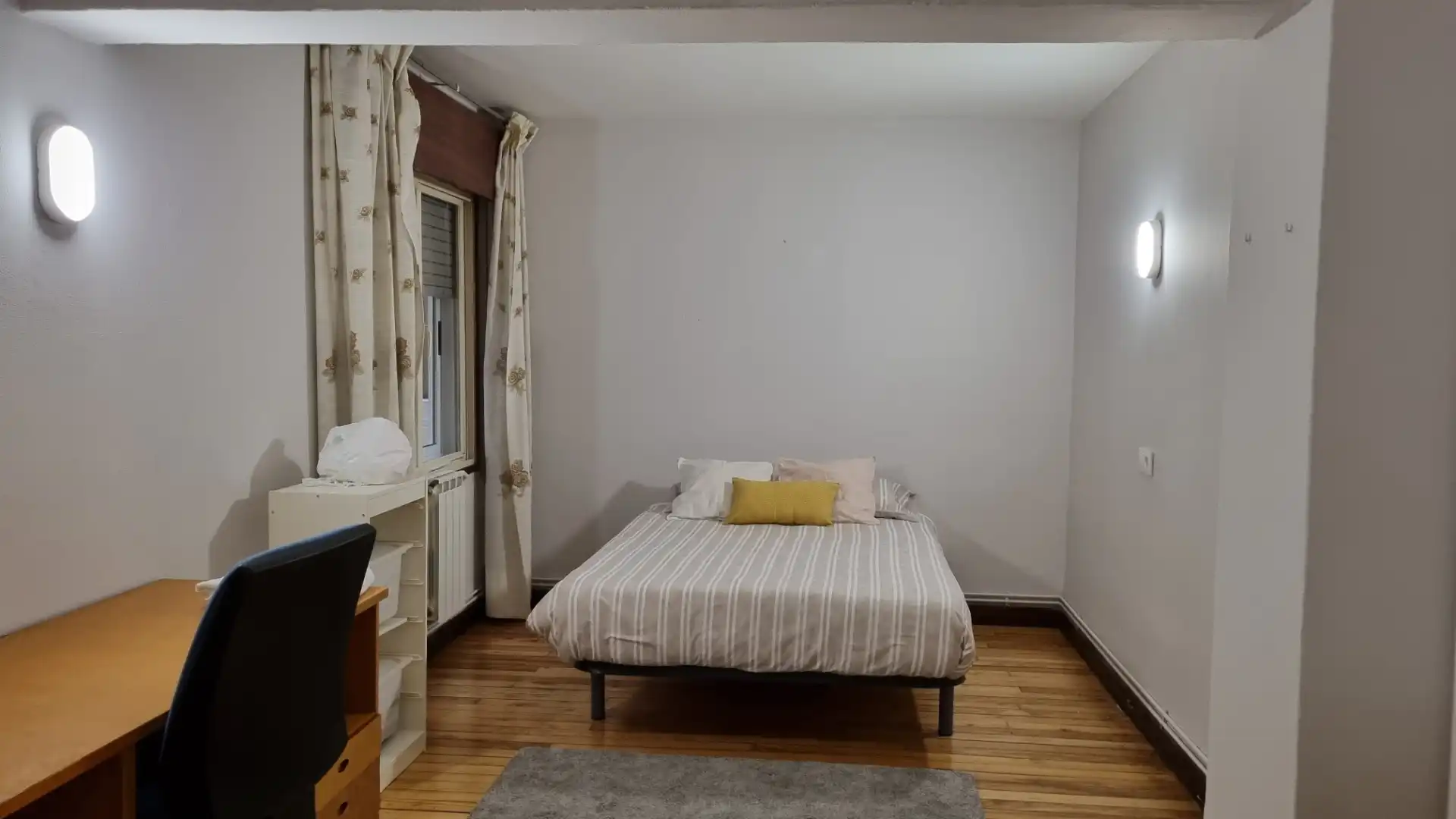 Flat for rent in Praza Roxa, 2, Ensanche - Sar