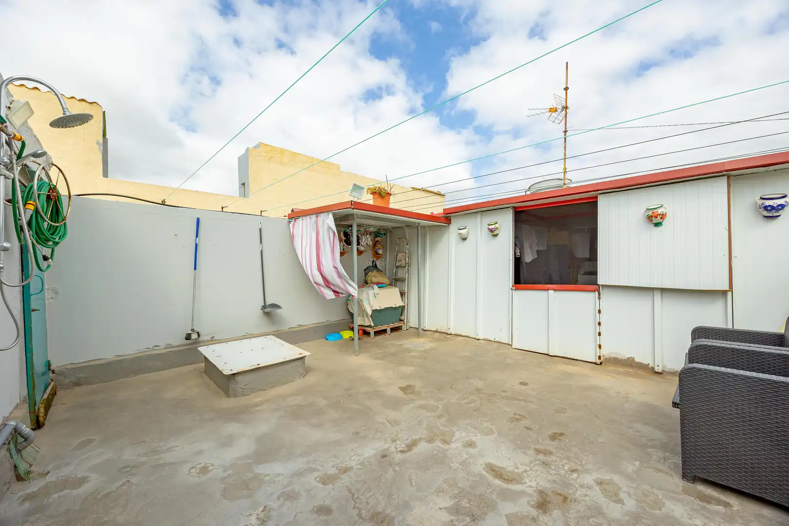 Vista exterior de Casa o chalet en venta en Telde con Terraza, Trastero y Amueblado