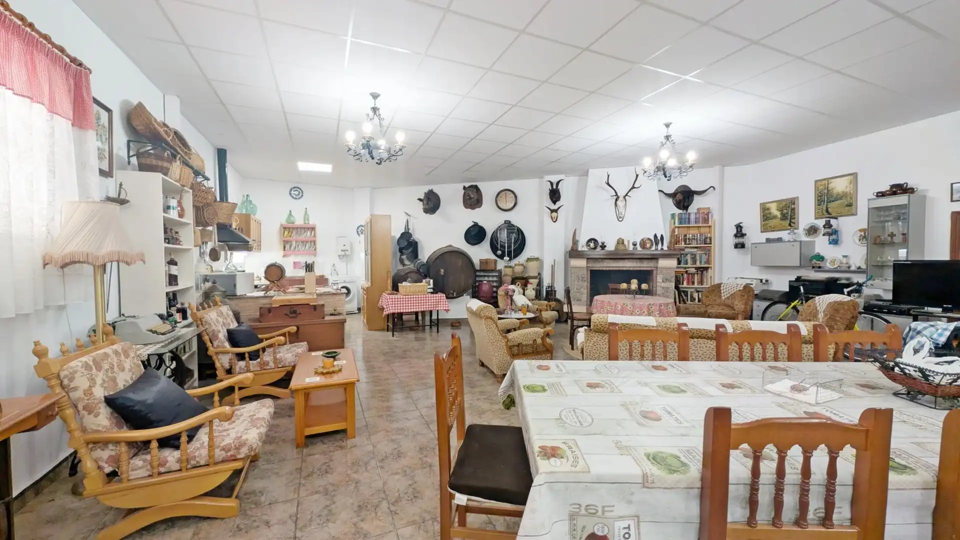 Casa con jardín en venta en Hondón de las Nieves / El Fondó de les Neus, imagen 23
