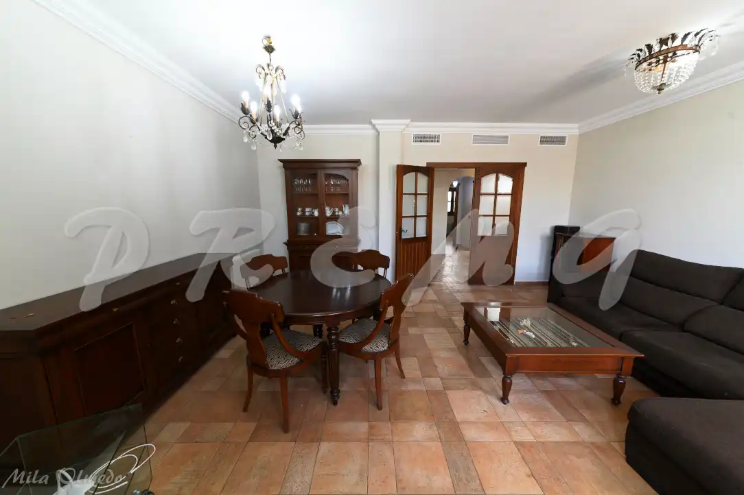 Houses for sale in Los Pinos