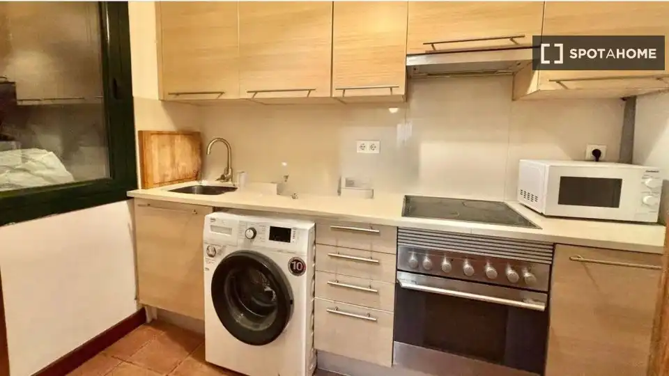 Cocina de Piso de alquiler en Barcelona con Aire acondicionado, Calefacción y Amueblado