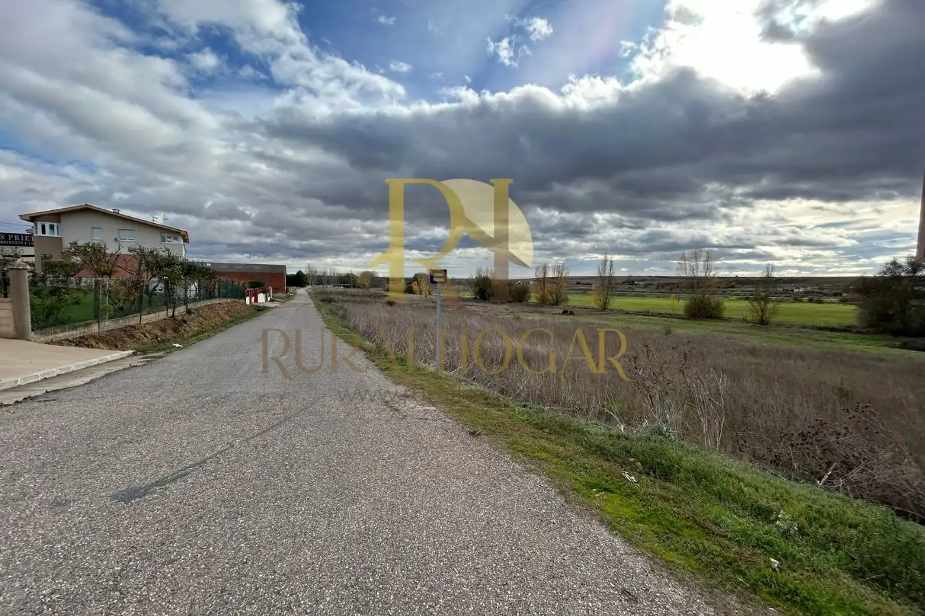 Land for sale in Valdevimbre