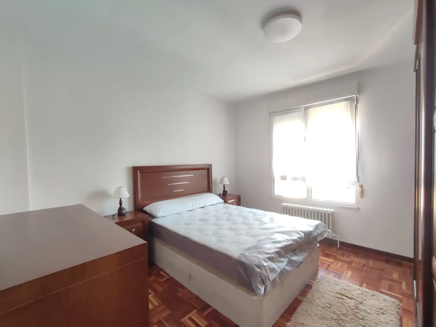 Bedroom of Flat for rent in Gijón   with Heating, Parquet flooring and Furnished