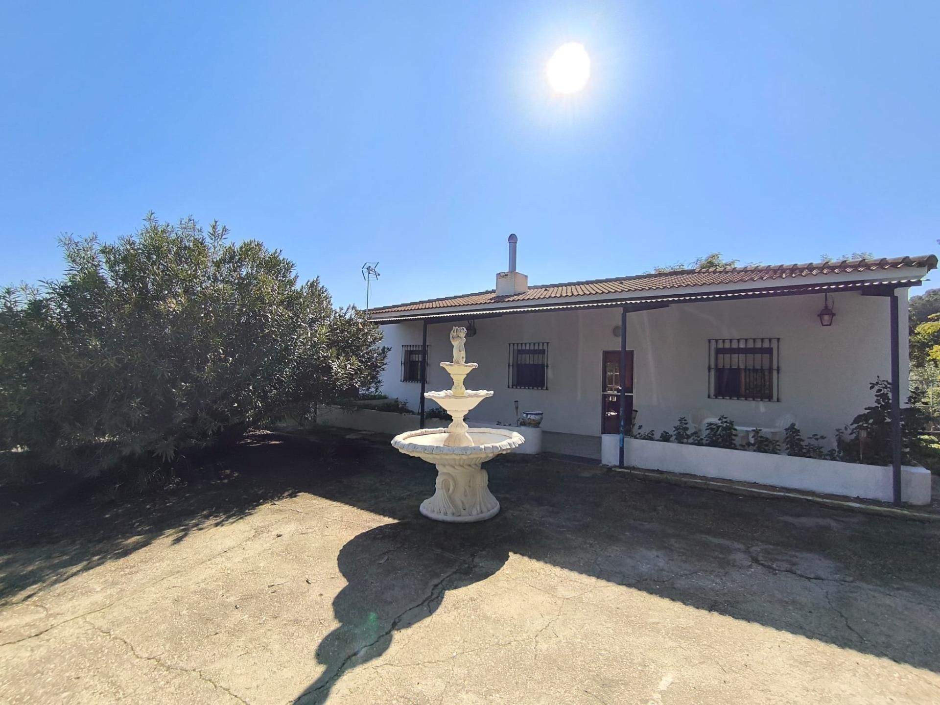 Außenansicht von Country house zum verkauf in Gibraleón mit Privatgarten