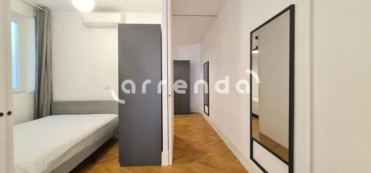 Schlafzimmer von Wohnung zur Miete in Madrid mit Klimaanlage und Möbliert