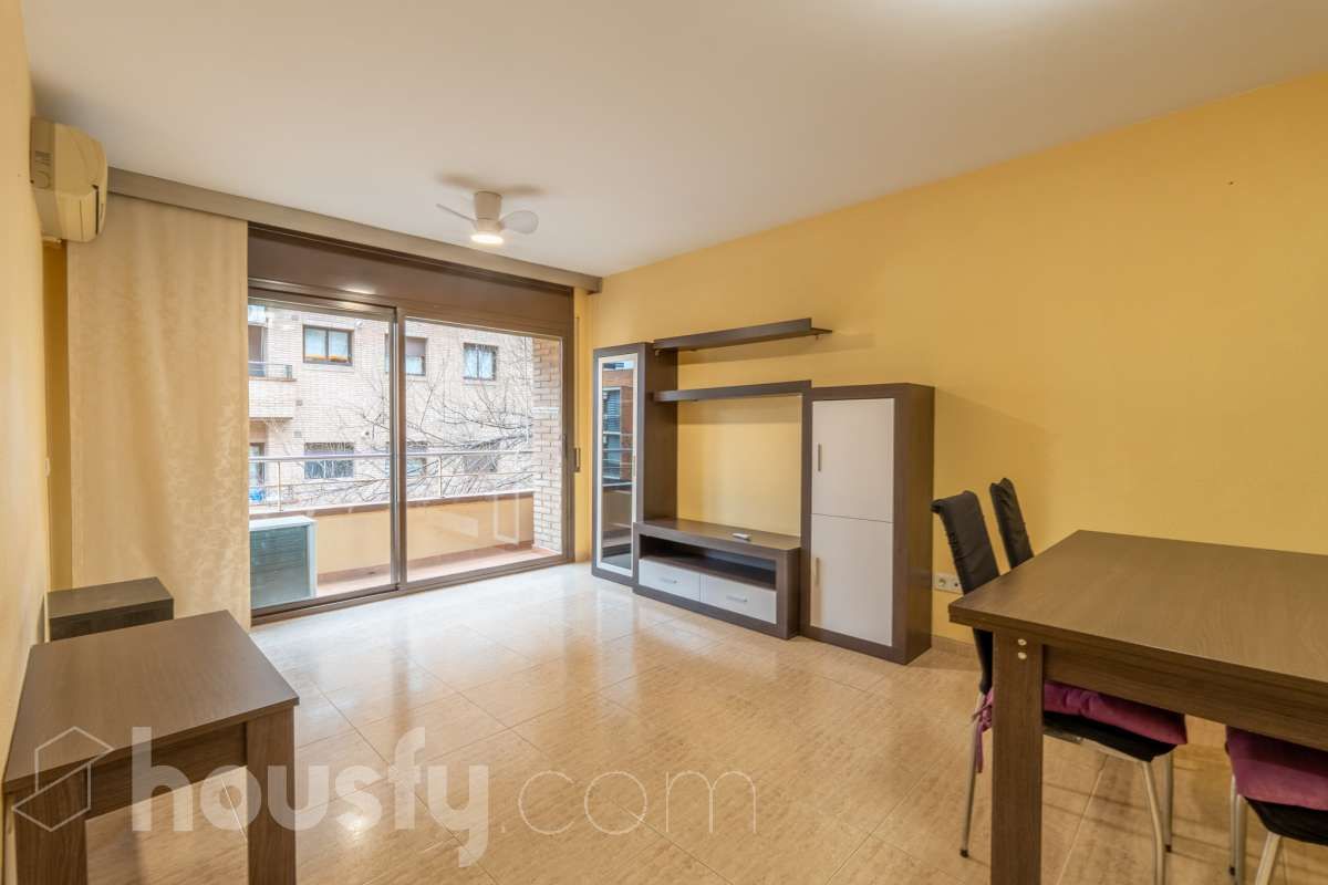 Living room of Flat for sale in Vilafranca del Penedès  with Air Conditioner, Heating and Furnished