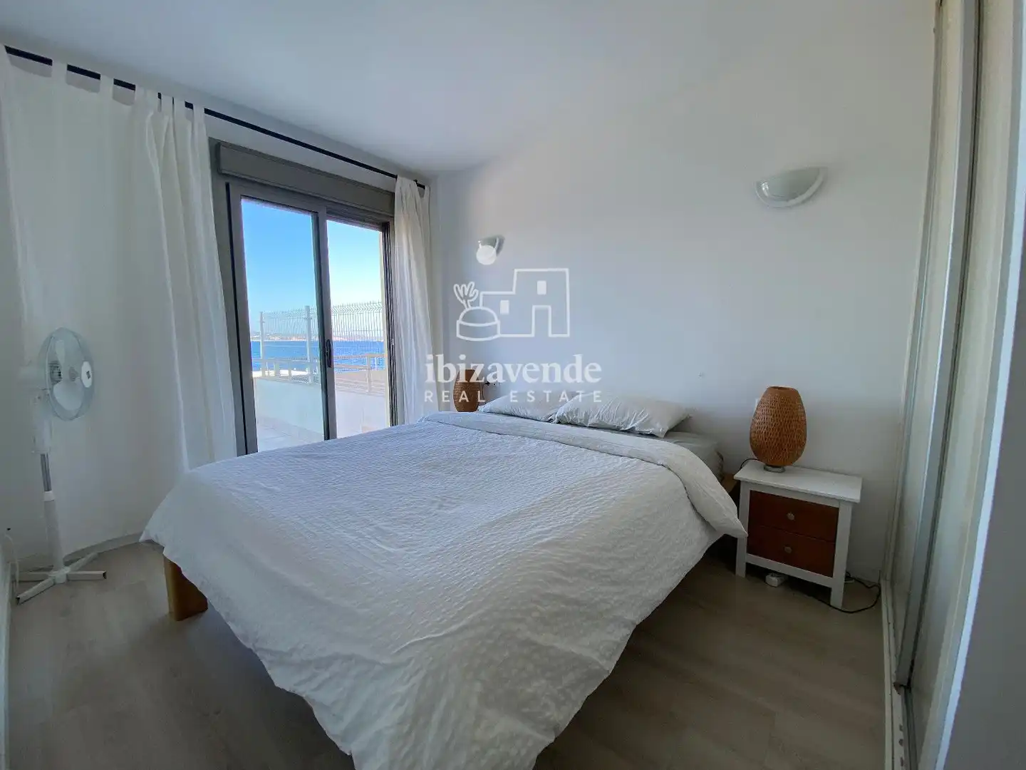 Habitación de Piso en venta en Sant Antoni de Portmany con Aire acondicionado, Calefacción y Terraza