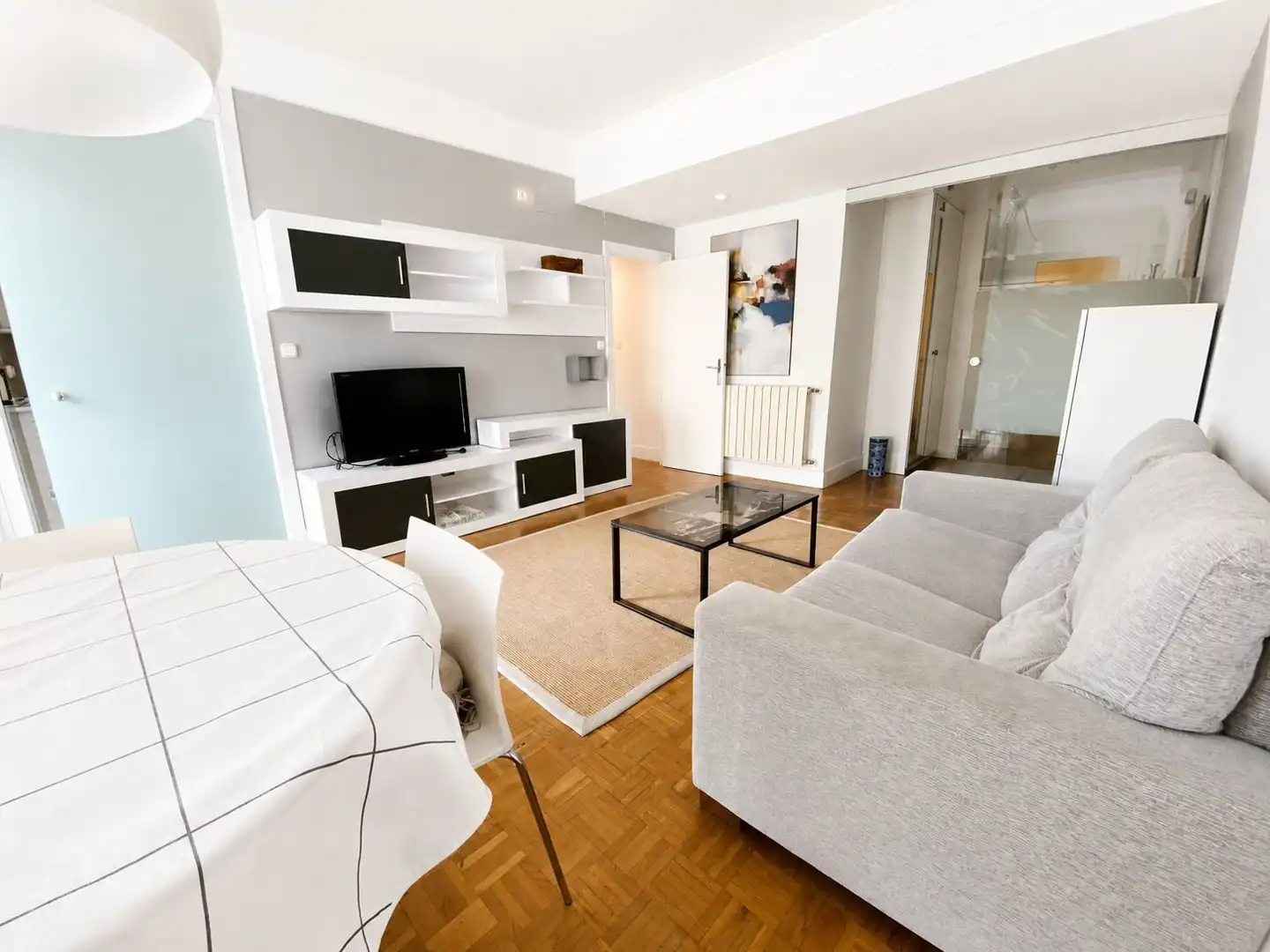 Wohnzimmer von Wohnung zur Miete in Egia 