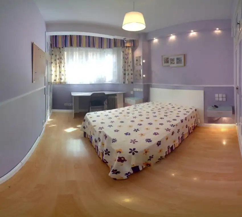 Dormitori de Pis de lloguer en Granada amb Aire condicionat, Calefacció i Parquet