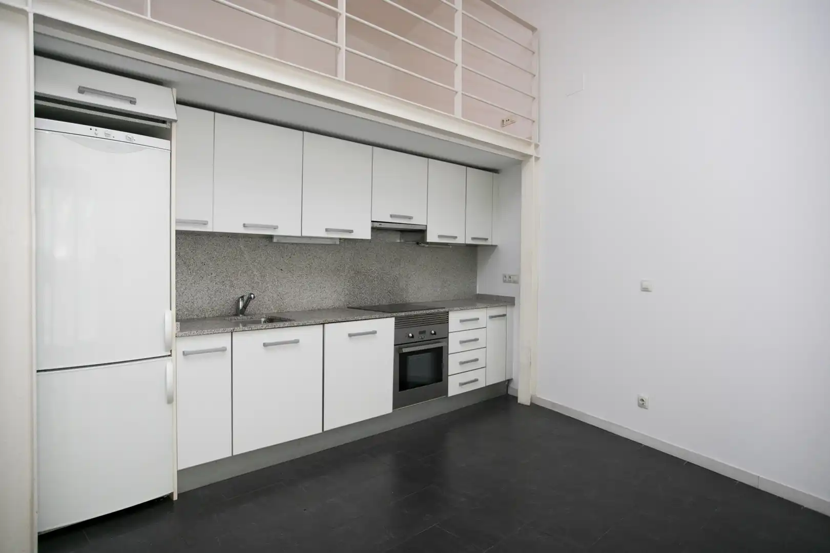 Cuina de Estudi en venda en Barcelona amb Traster