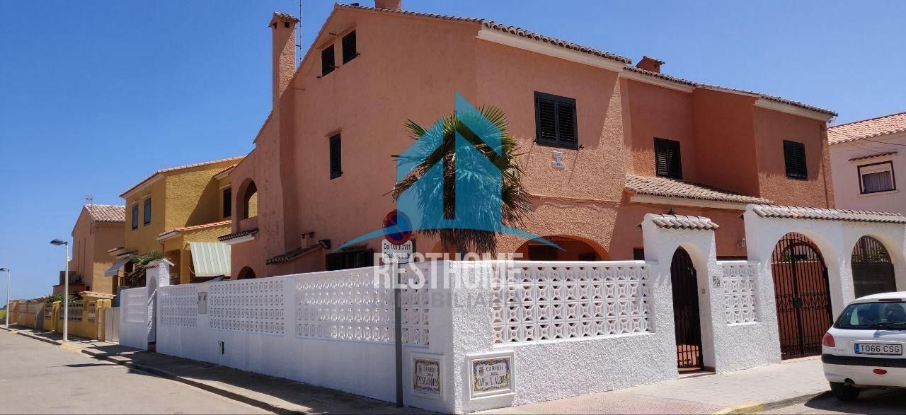 Vista exterior de Casa o chalet en venta en Sueca con Terraza y Balcón