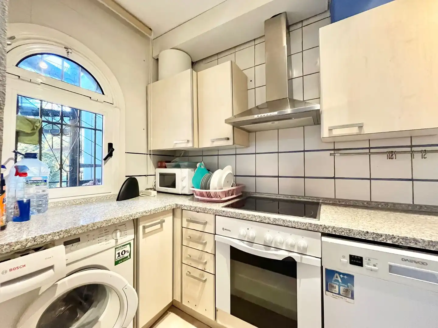 Kitchen of Flat for rent in Torrevieja  with Air Conditioner, Heating and Terrace