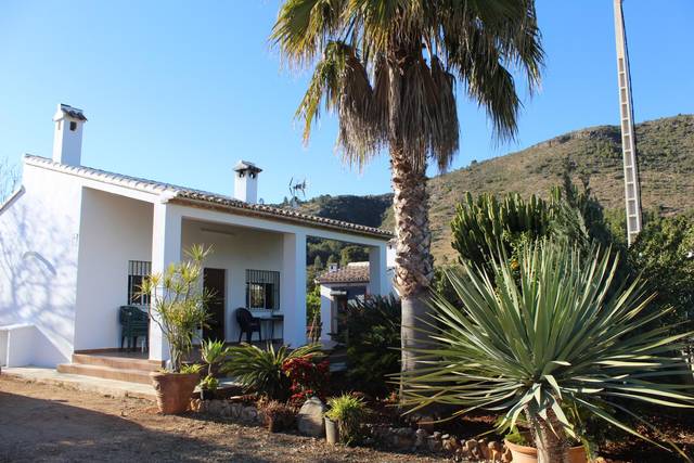 Finca rústica en Alquiler en Pego