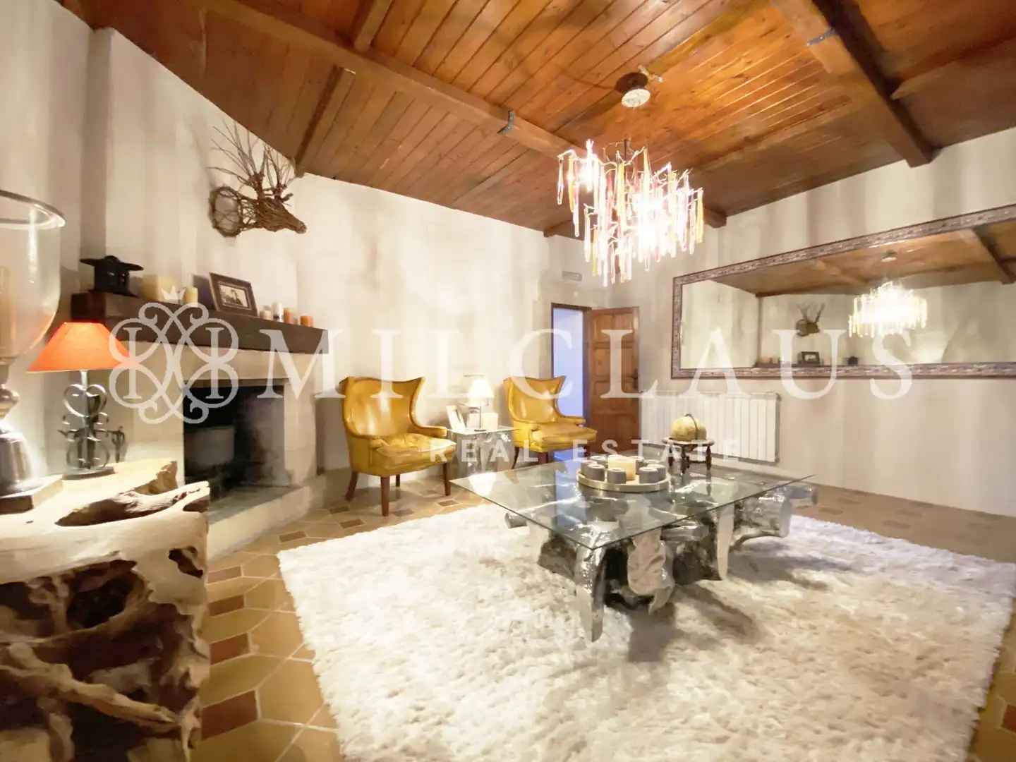 Sala d'estar de Finca rústica en venda en Talamanca amb Aire condicionat, Calefacció i Jardí privat