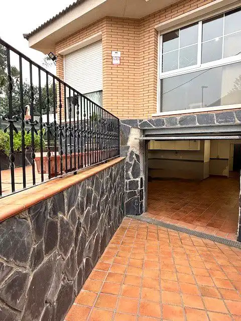 Terraza de Casa o chalet en venta en Sant Boi de Llobregat con Aire acondicionado, Calefacción y Jardín privado