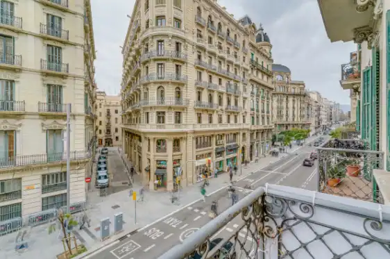 Vista exterior de Piso en venta en Barcelona con Aire acondicionado, Calefacción y Parquet