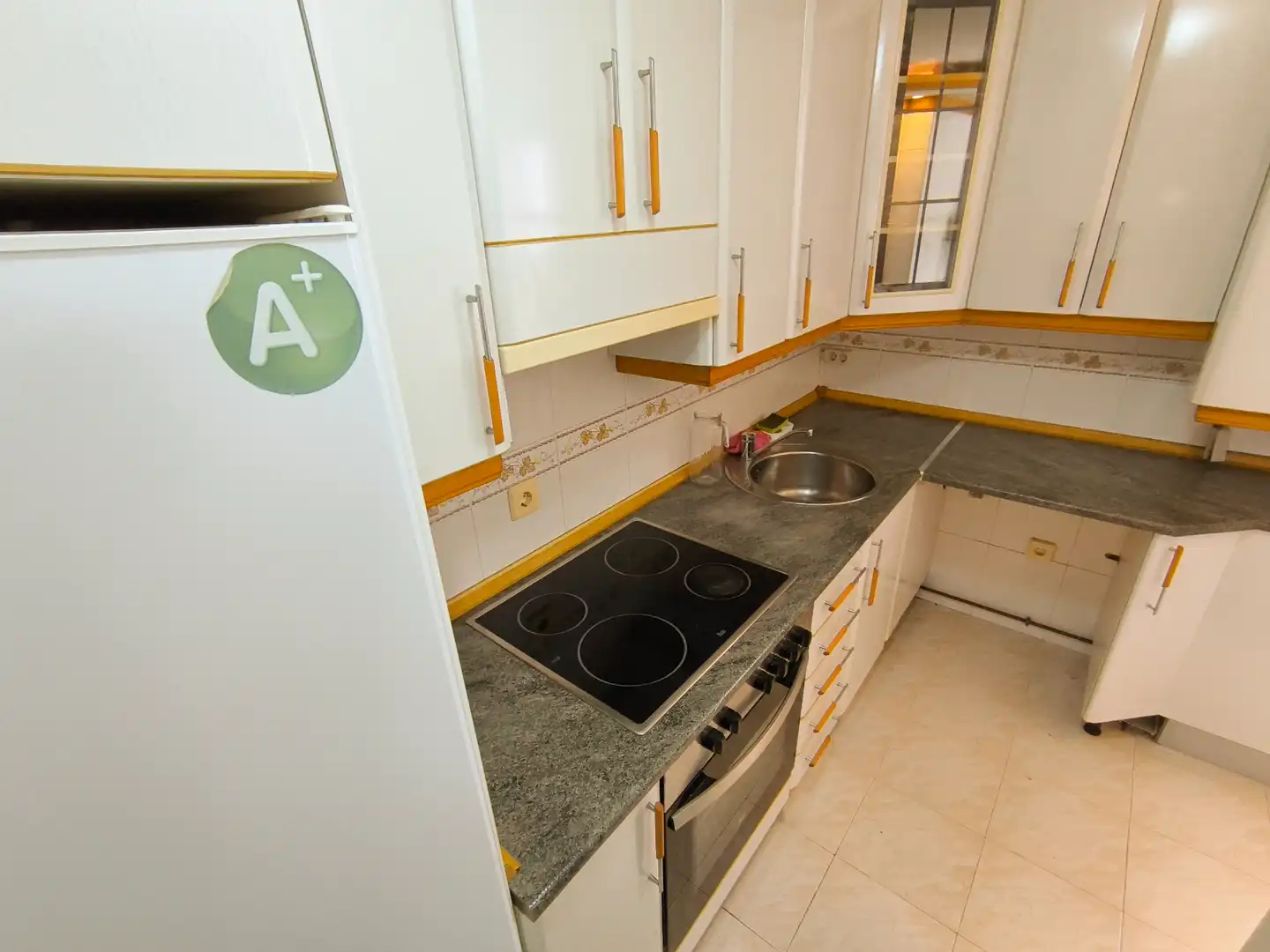 Cuina de Àtic en venda en Palencia amb Calefacció, Parquet i Terrassa