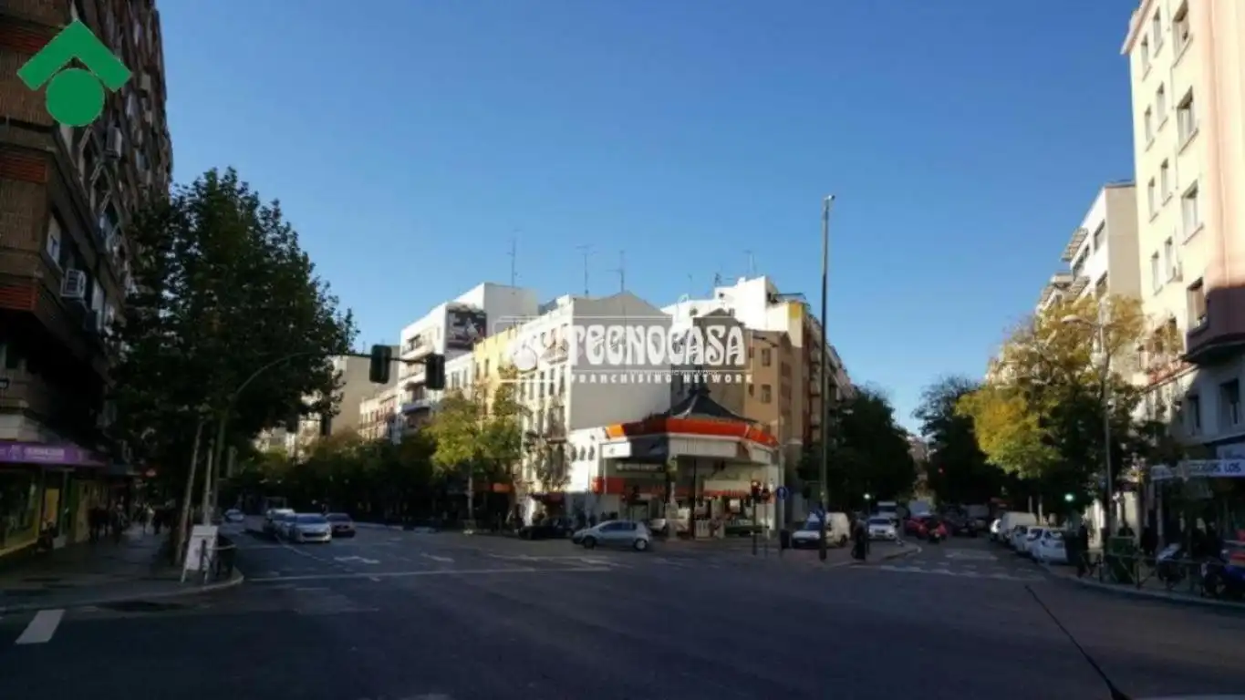 Vista exterior de Local en venta en Madrid con Aire acondicionado y Calefacción