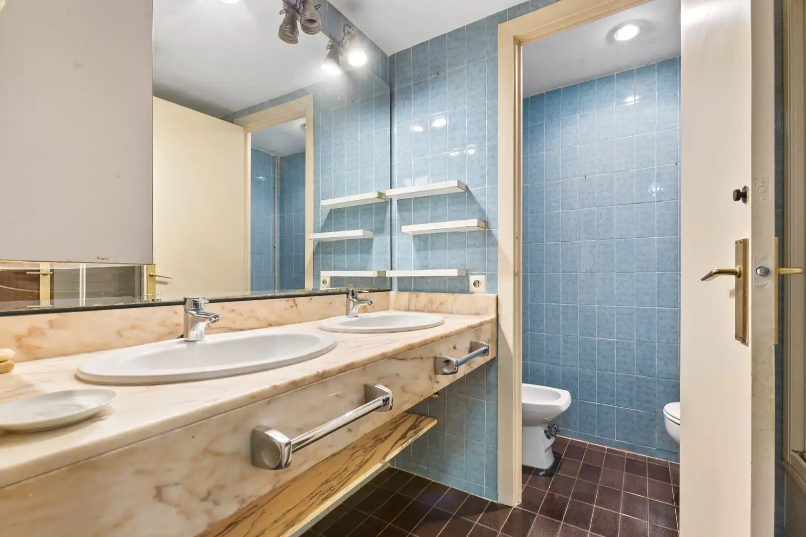 Baño de Piso en venta en Barcelona con Calefacción, Terraza y Balcón