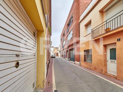 Vista exterior de Pis en venda en Bellvei amb Terrassa i Balcó