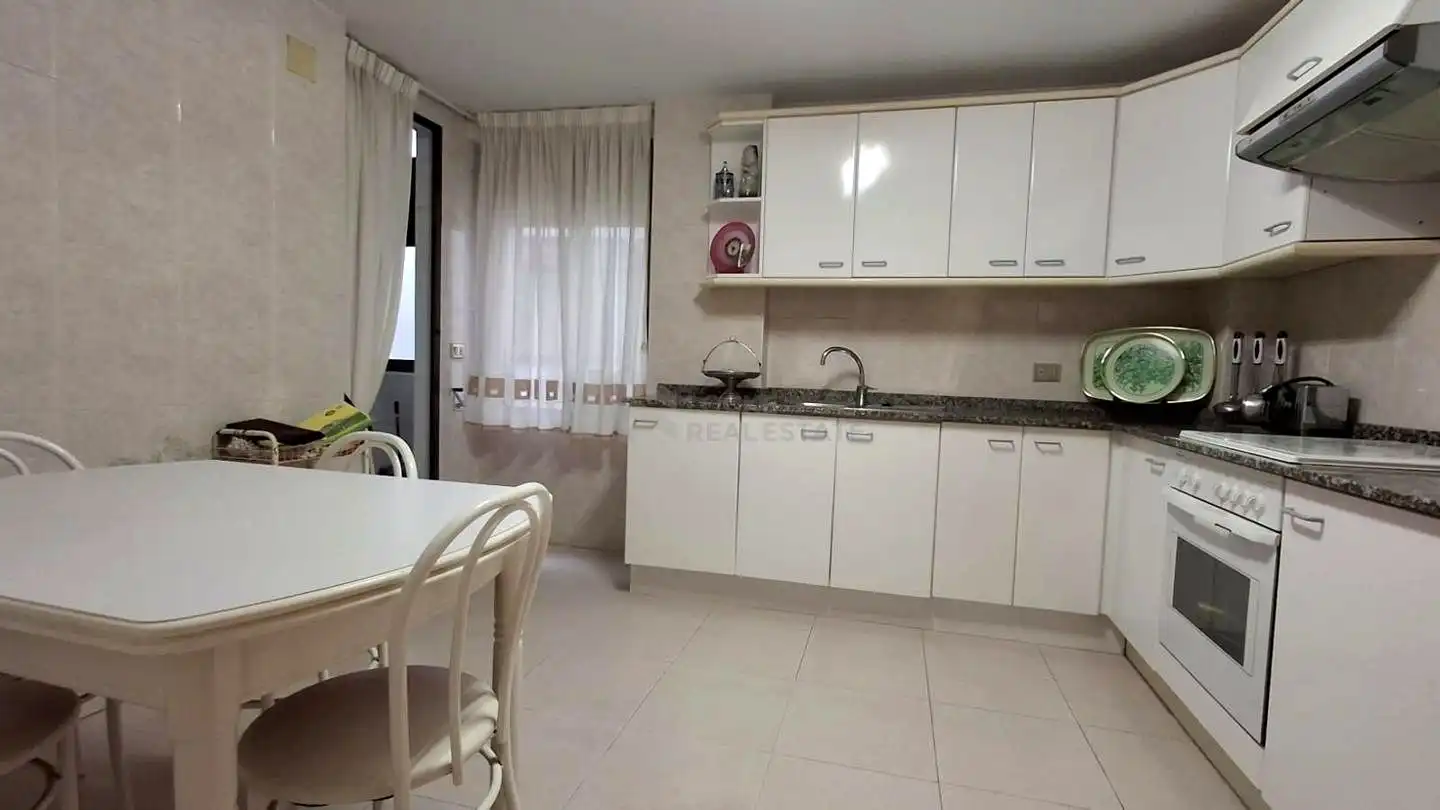 Piso con ascensor en venta en calle les Oliveres, imagen 11