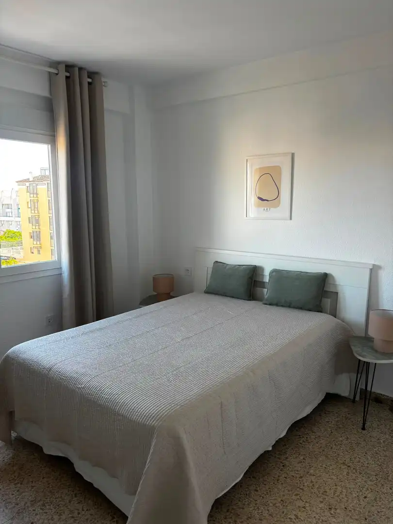 Schlafzimmer von Wohnungen zur Miete in Marbella mit Terrasse, Möbliert und Gemeinschaftspool