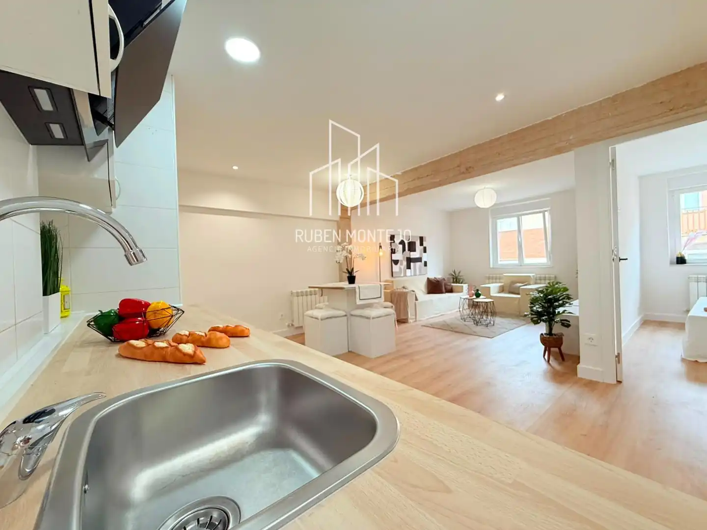 Cocina de Piso en venta en Salamanca con Calefacción, Terraza y Balcón