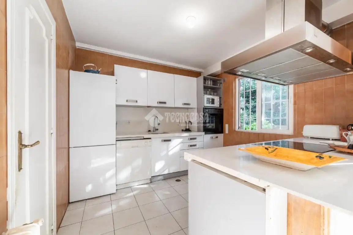 Küche von Haus oder Chalet zum Verkauf in Torrelodones mit Heizung, Privatgarten und Terrasse