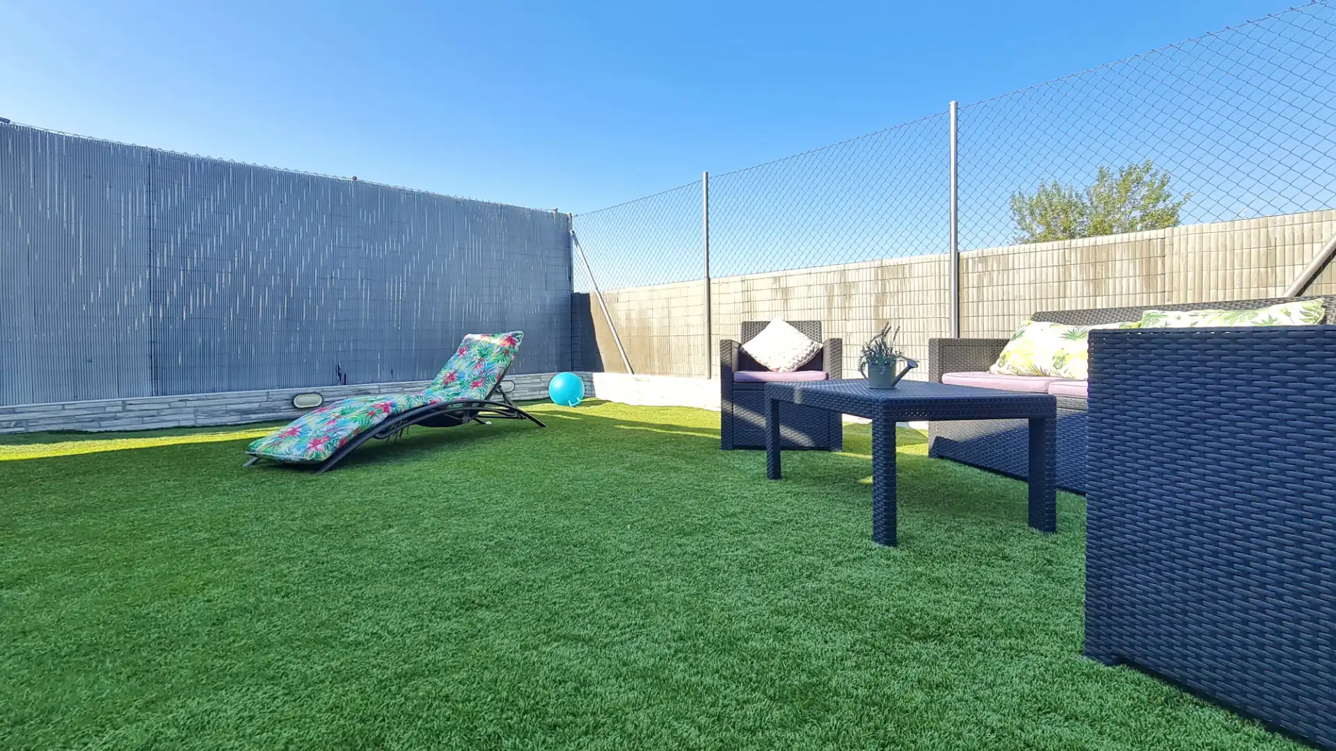 Detached homes for rent in Calle de la Navallera, Centro Comercial - Hospital