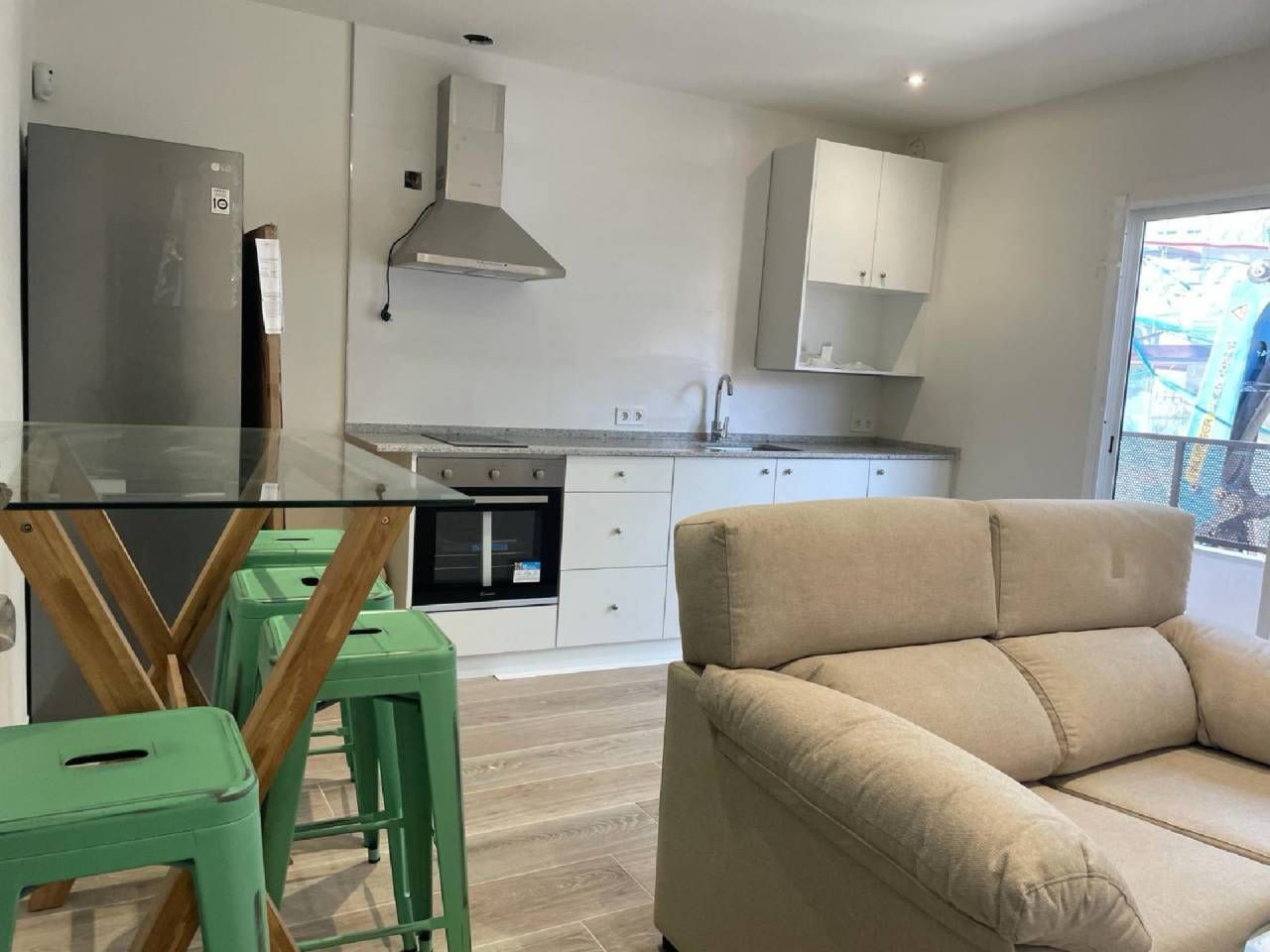 Cuina de Dúplex de lloguer en Sa Pobla amb Aire condicionat, Terrassa i Moblat