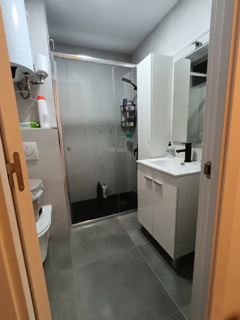 Baño de Piso en venta en Castellón de la Plana / Castelló de la Plana con Aire acondicionado, Calefacción y Trastero