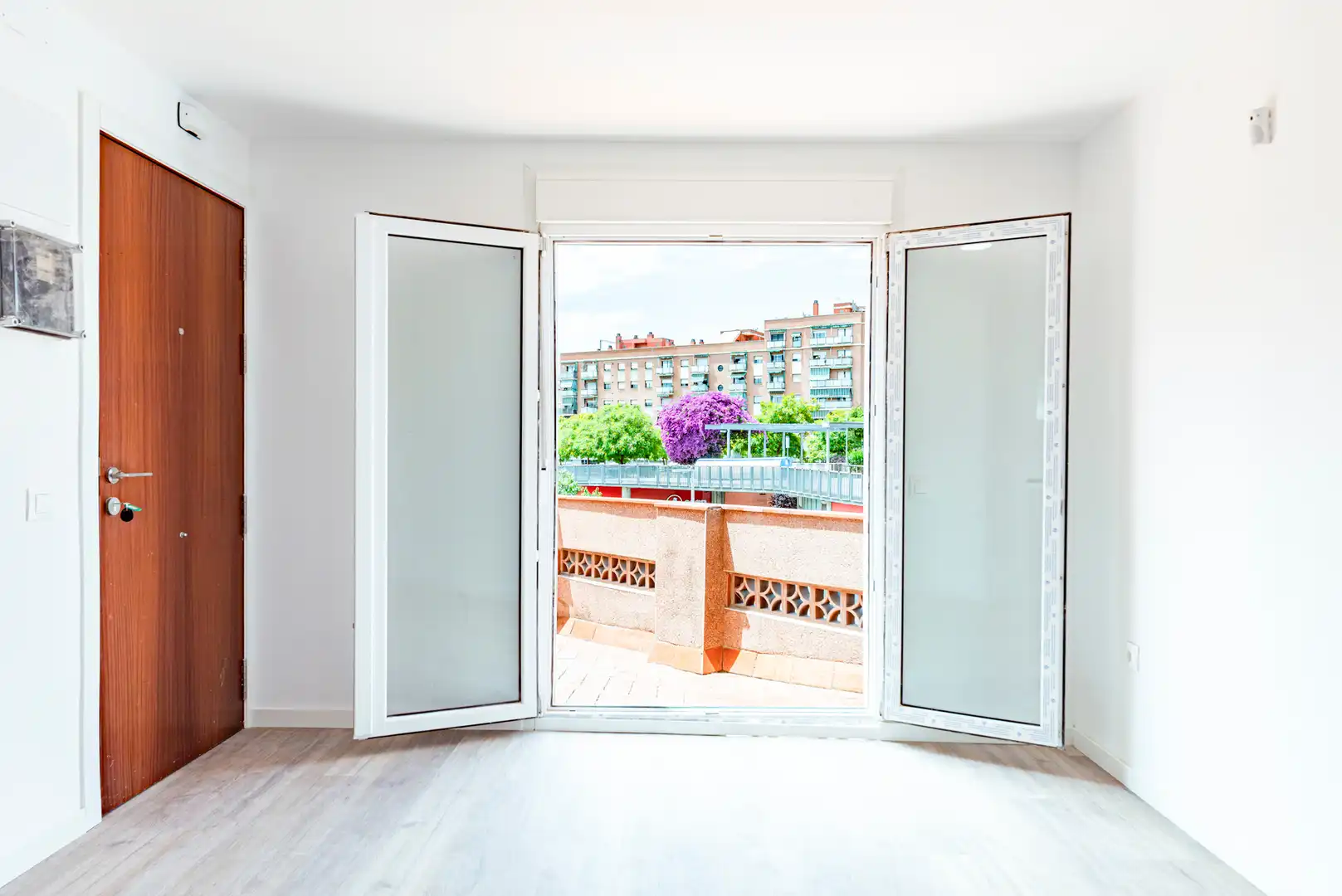 Terraza de Ático en venta en Santa Coloma de Gramenet con Terraza, Horno y Balcón