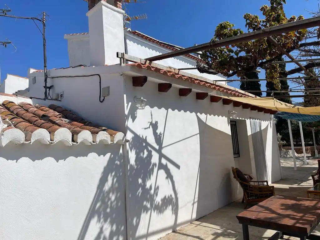 Casa rústica amb piscina en venda a Los Tablones - La Garnatilla, imagen 3