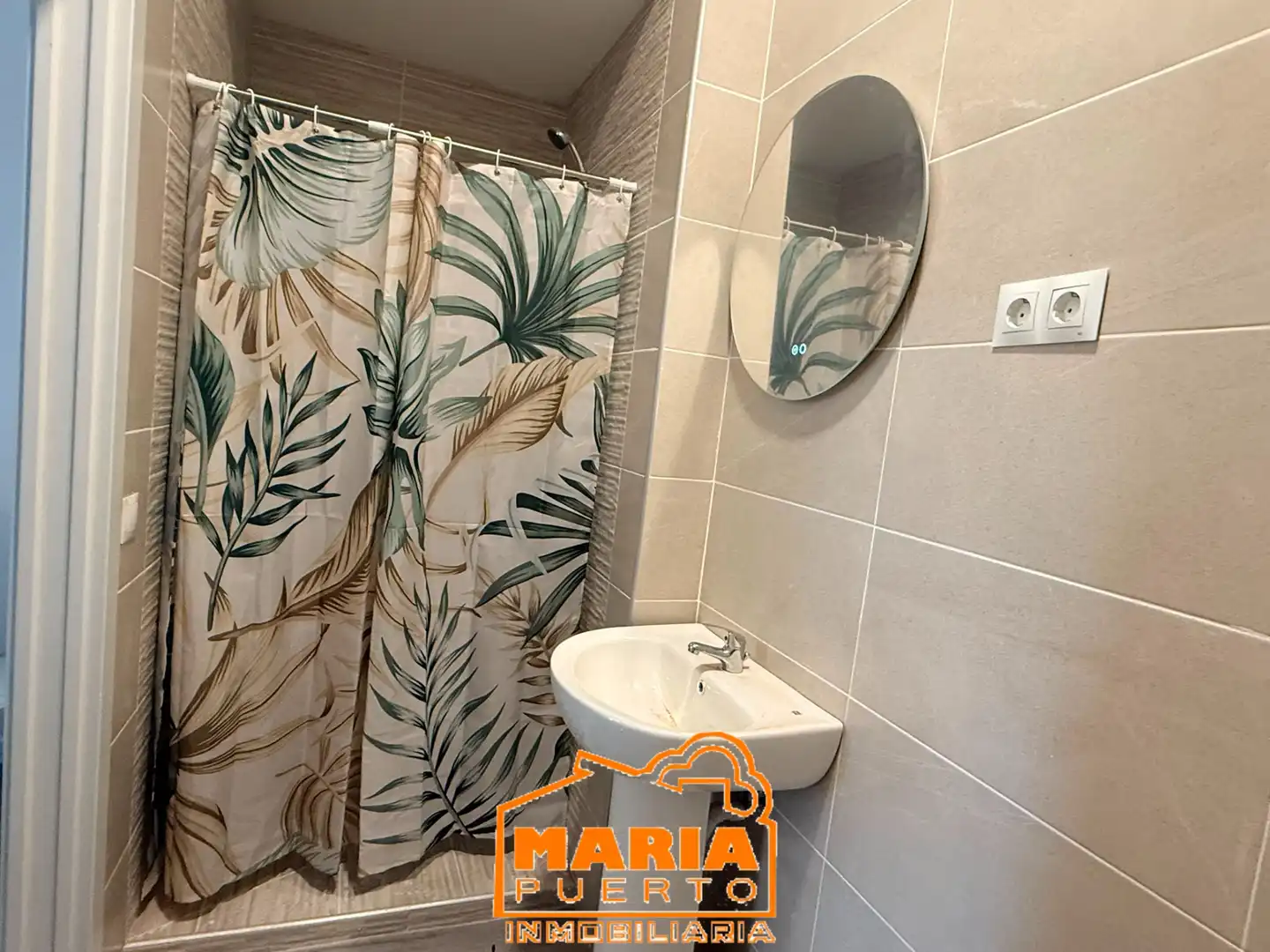Badezimmer von Wohnung zur Miete in Málaga mit Klimaanlage und Möbliert