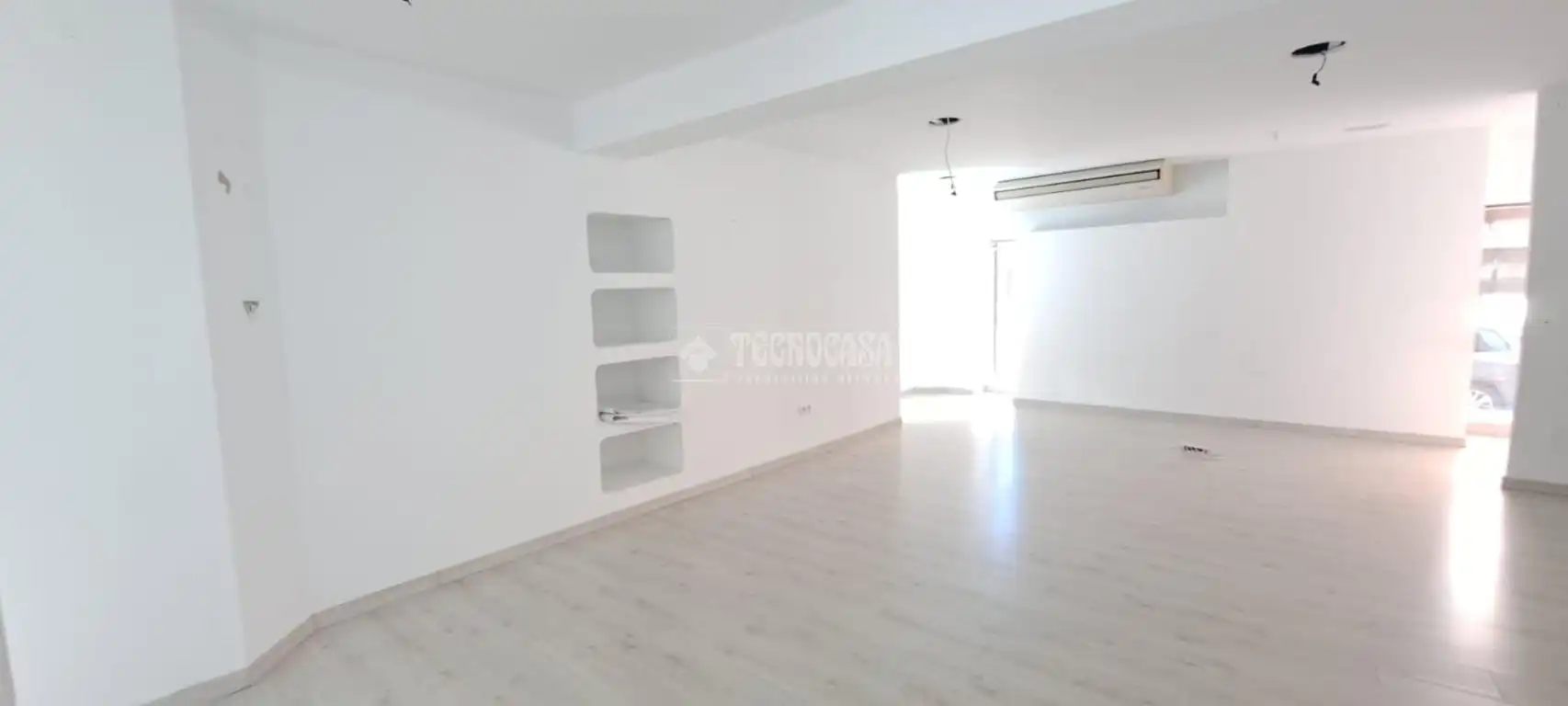 Commercial properties for sale in Ávila  with Parquet flooring and Alarm