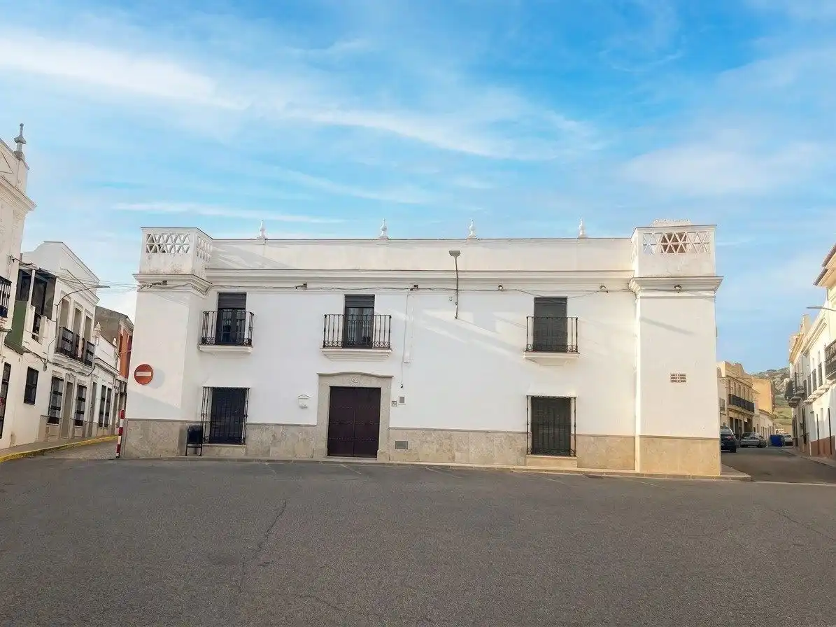 Außenansicht von Gebäude zum Verkauf in Arroyo de San Serván, Badajoz
