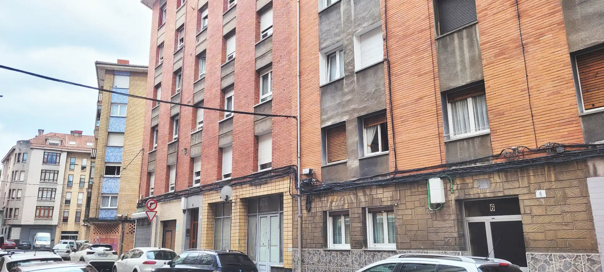 Vista exterior de Pis en venda en Gijón  amb Calefacció i Parquet