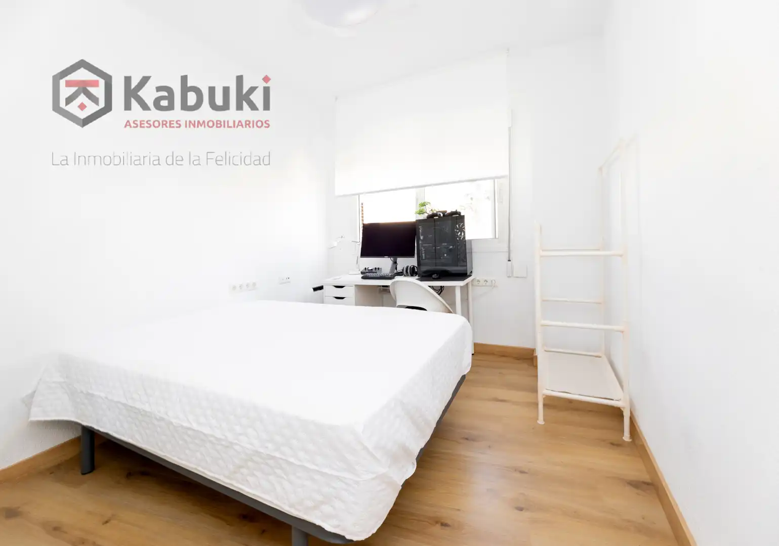 Bedroom of Flat for rent in Maracena  with Parquet flooring and Balcony