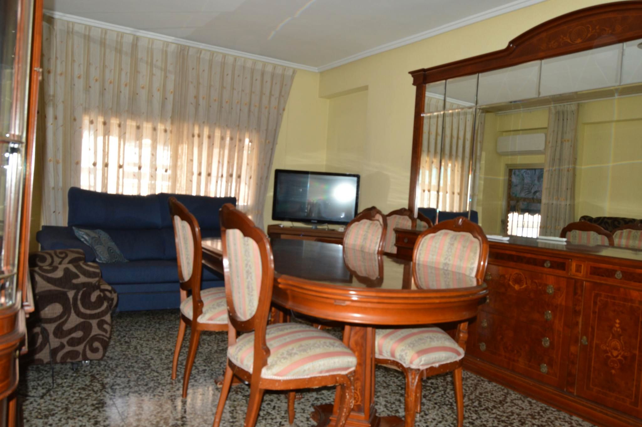 Dining room of Flat to rent in  Valencia Capital  with Heating, Private garden and Furnished