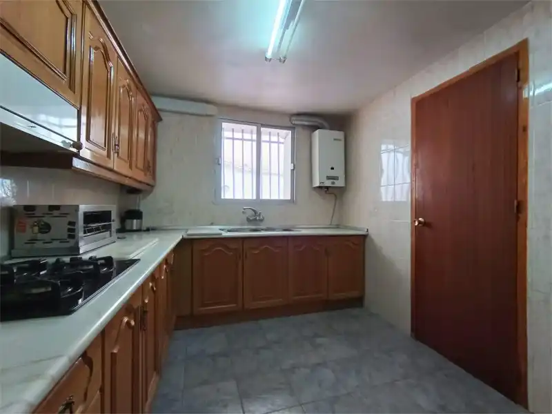 Kitchen of Houses for rent in Arenas del Rey