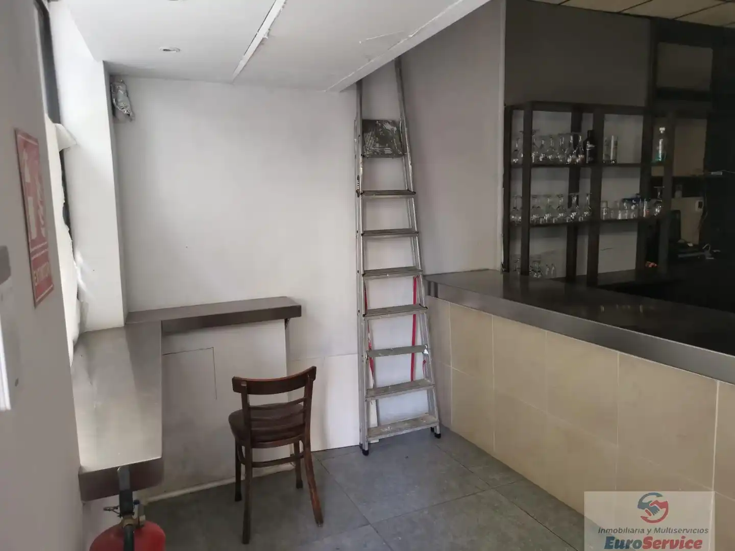 Cocina de Local en venta en Valencia con Aire acondicionado y Amueblado