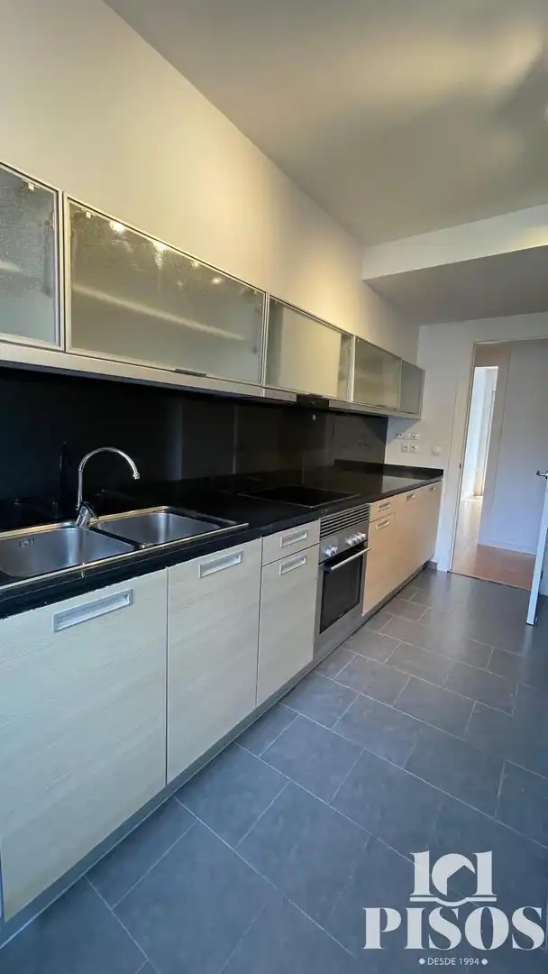 Flat with pool to rent in Isidre Margenat, imagen 12