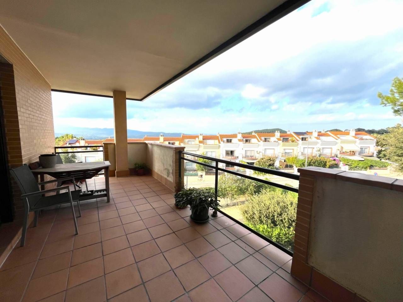 Exterior view of Flat to rent in Girona Capital  with Air Conditioner, Heating and Parquet flooring