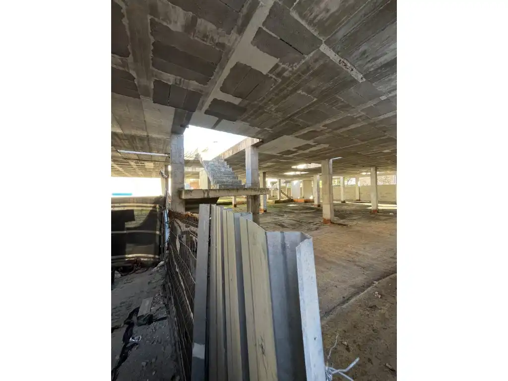 Others for sale in Calle Marti Franquesa, imagen 4