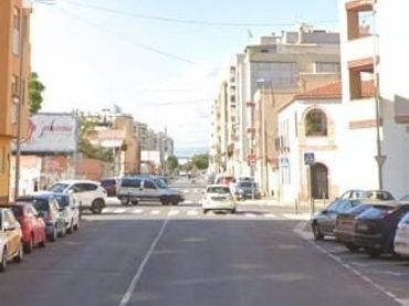 Piso con balcón en venta en Calle NUEVE DE OCTUBRE