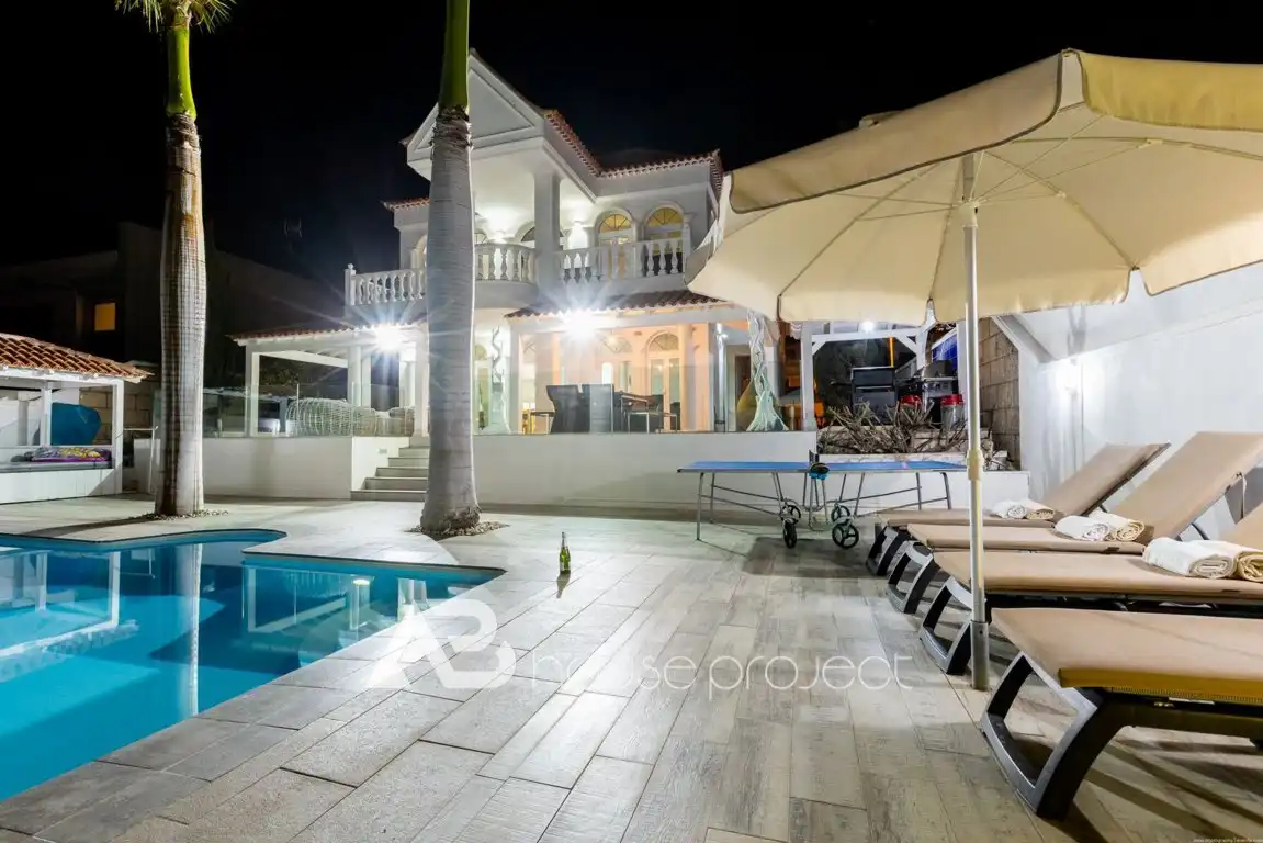 Casa con piscina en venta en Calle el Sauce, imagen 2