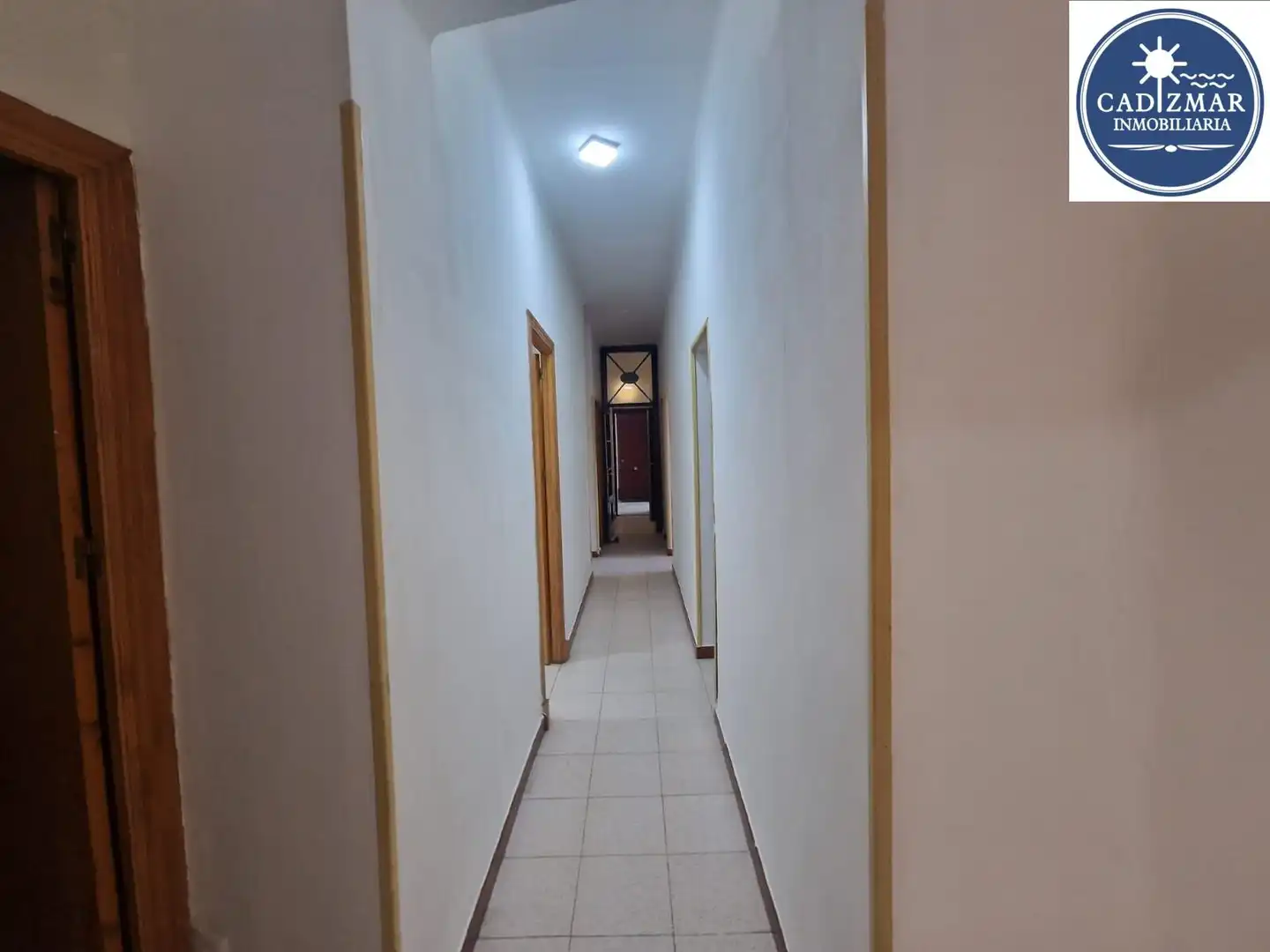 Ground floor for sale in Cádiz  with Storage room, Balcony and Alarm