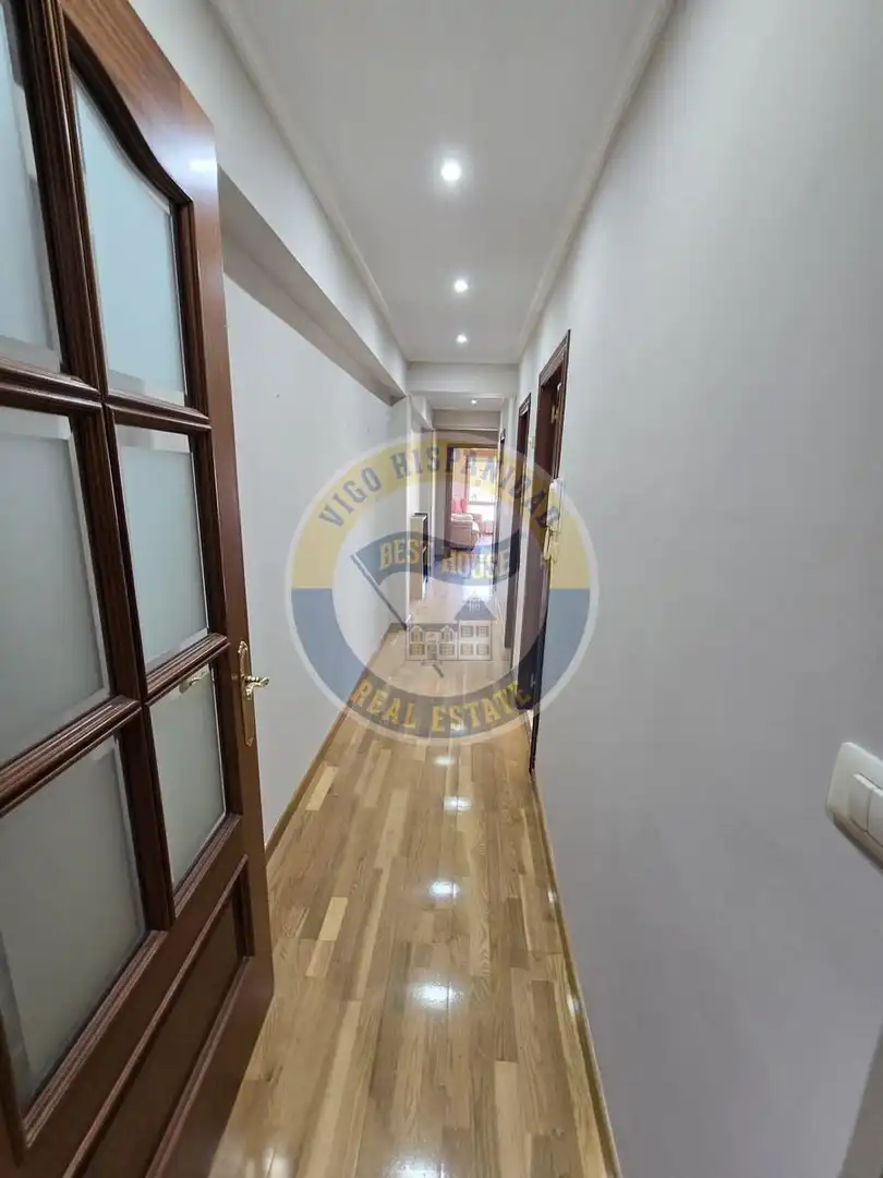 Piso de alquiler en Vigo  con Calefacción