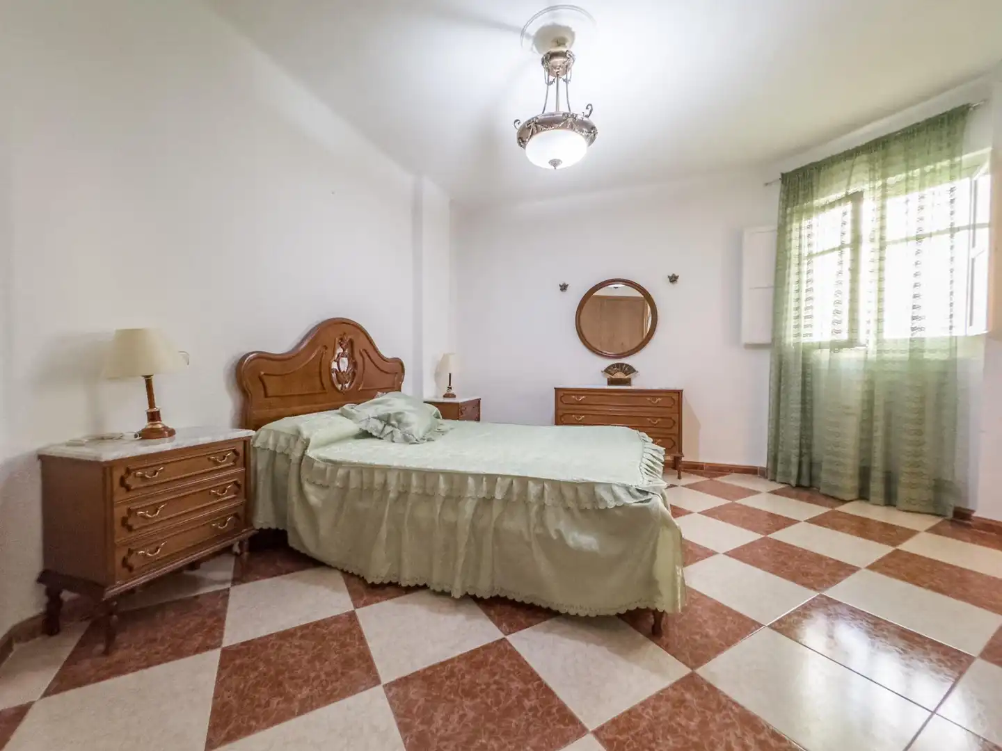 Habitación de Piso en venta en Granada con Aire acondicionado, Calefacción y Terraza